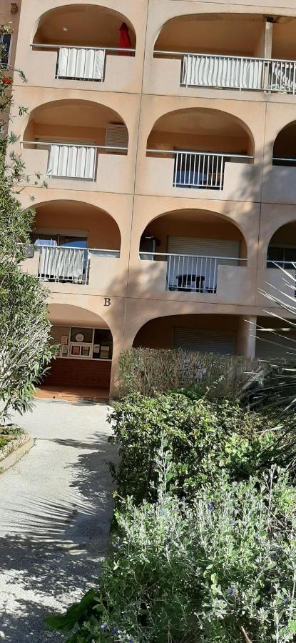 Les Iles D'Or Au Port De Hyeres Grand Studio Climatise Eksteriør billede